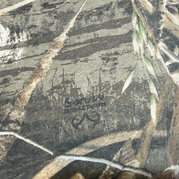 Hanes Mossy-Style Camo T-Shirt Men’s Medium – Outdoors Hunting Tee - Picture 8 of 8